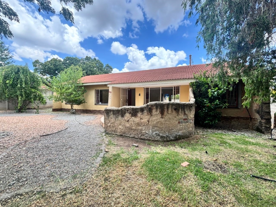 3 Bedroom Property for Sale in La Hoff North West